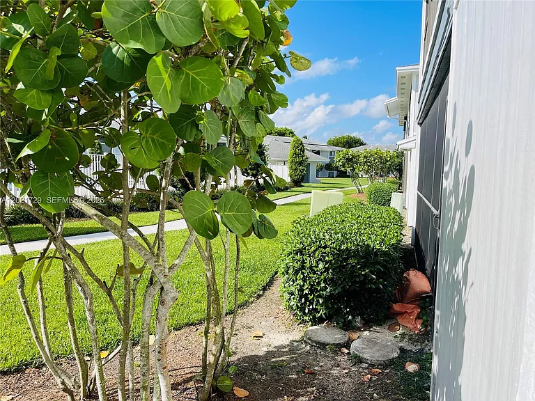 9715 Hammocks Blvd #103 — Photo 32