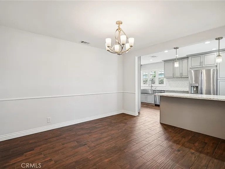 3816 S Victoria Ave — Photo 9