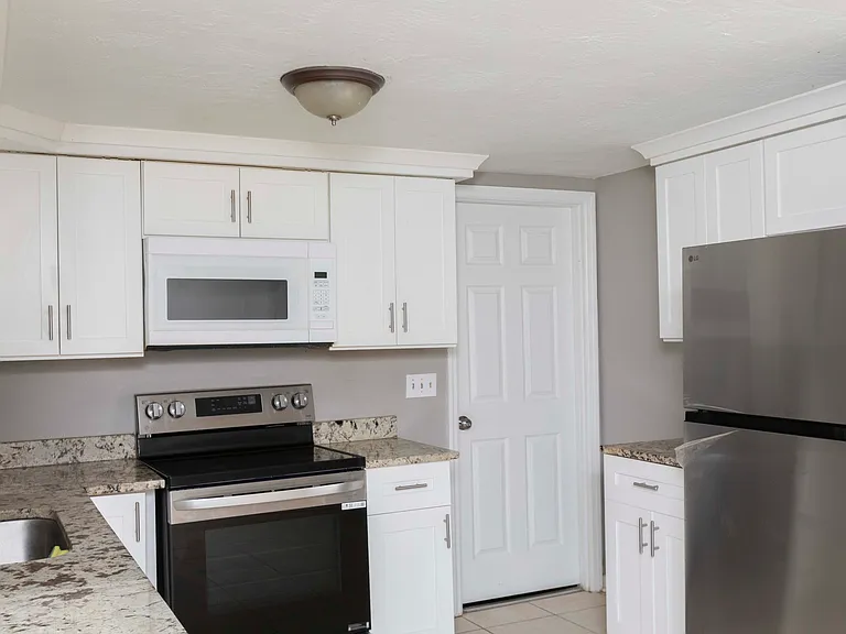 5638 Berlin Dr — Photo 11
