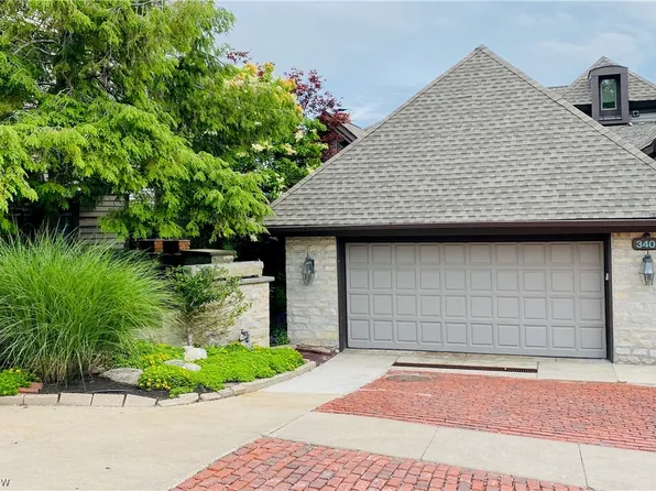 340 Darbys Run #4, Bay Village, OH 44140