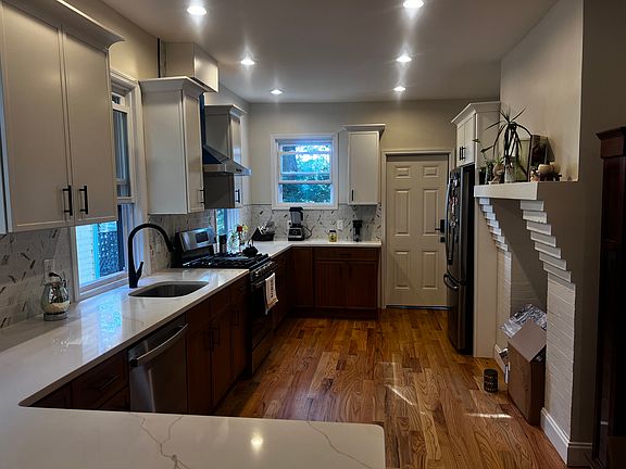 2nd image of 309 Academy St Floor 2