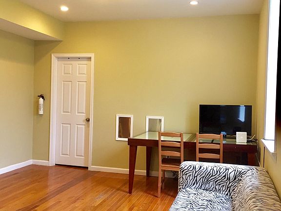 3rd image of 2014 Cecil B Moore Ave #2
