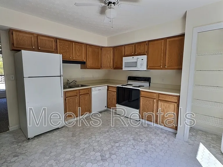 110 Botley Ln #7 — Photo 5