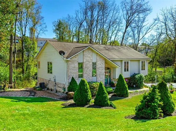 908 Essex Dr, Greensburg, PA 15601