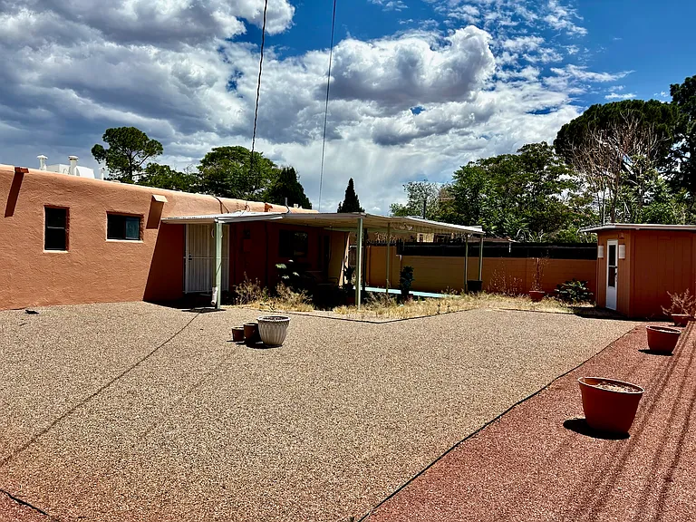 1721 Utah St NE — Photo 32