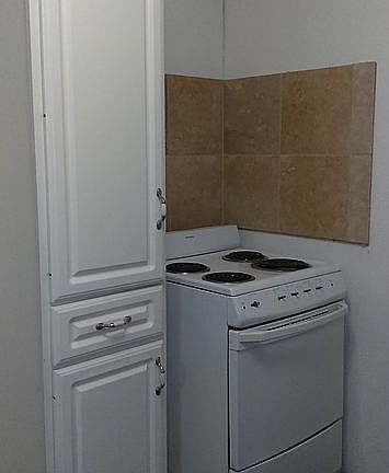 2nd image of 3032 W Grinnell St
