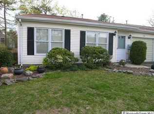 224 Cloverdale Dr, Lakewood, NJ 08701