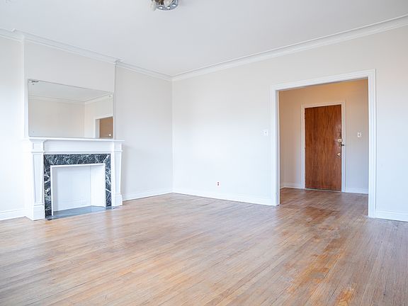 5th image of 1153 E Hyde Park Blvd #3E