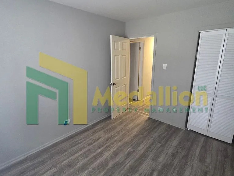 10635 S Cottage Grove Ave — Photo 13