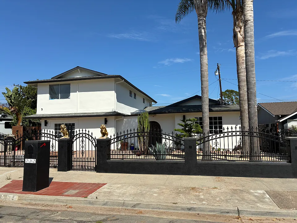 732 San Marino Dr