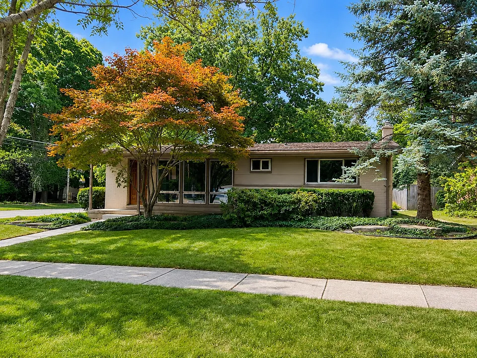 1914 Witherbee Dr