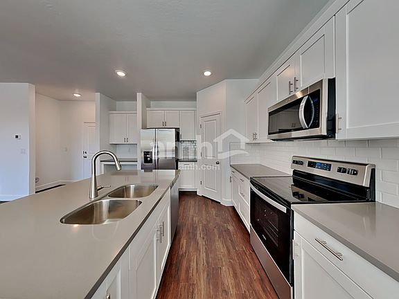 3rd image of 4247 W Saint Charles Ave