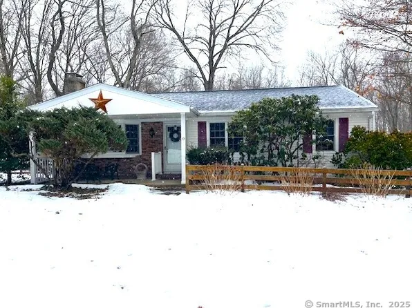 (undisclosed Address), Brookfield, CT 06804