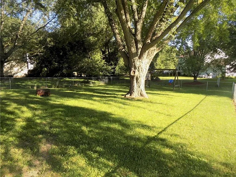 30 Mapleview Cir — Photo 14