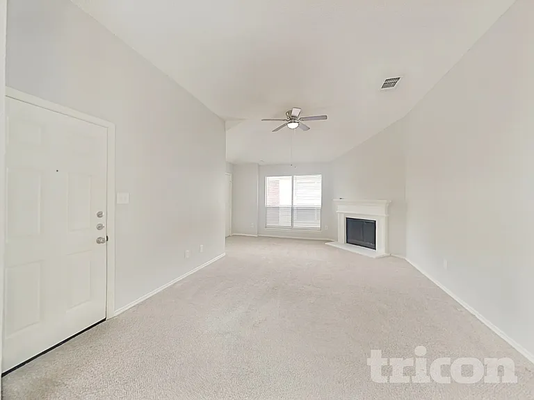 10525 Flamewood Dr — Photo 18