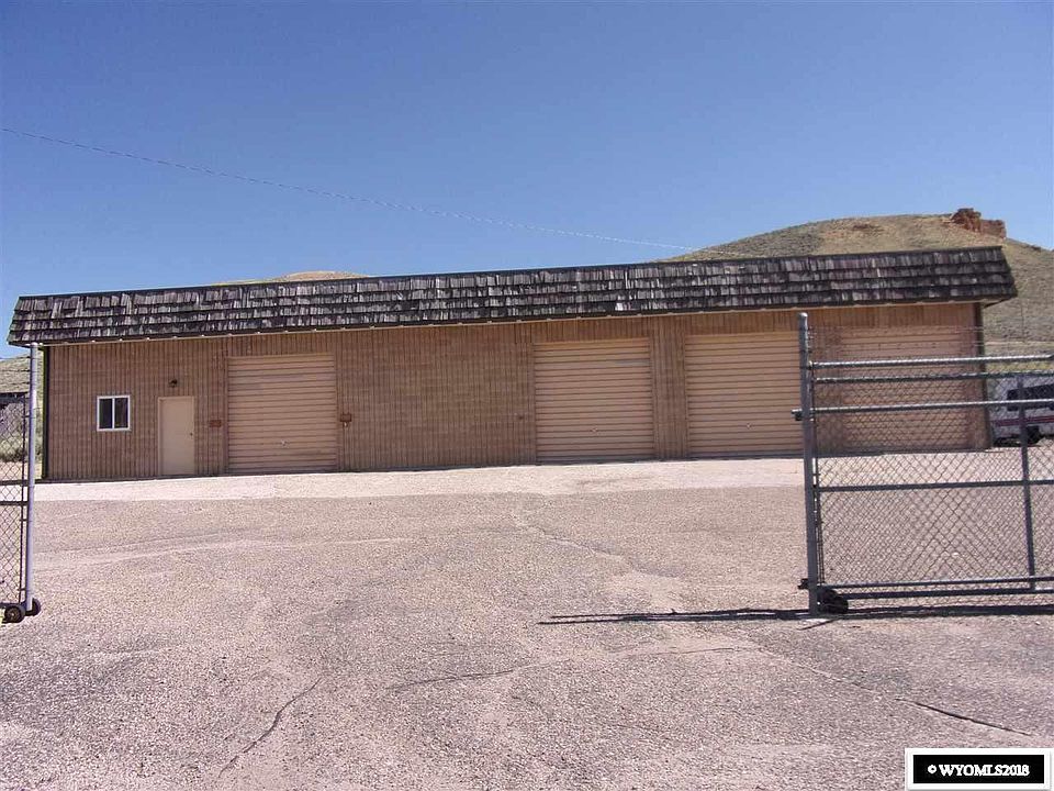 1st image of 1685 Indian Hills Dr