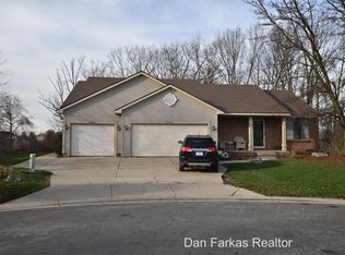 2604 Briarwood Ct SE, Kentwood, MI 49512