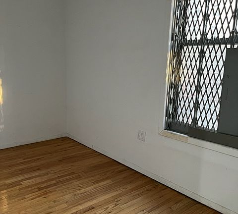 5th image of 67 Eldridge St APT 9