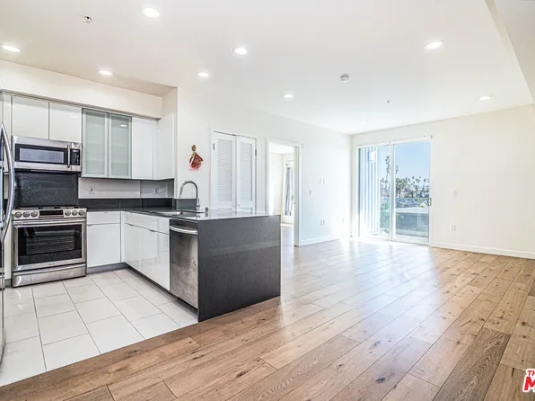 105 S Mariposa Ave APT 409, Los Angeles, CA 90004