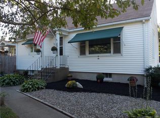 533 Putnam Rd, Danielson, CT 06239