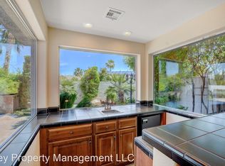 72 Teton Pines Dr, Henderson, NV 89074