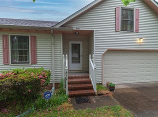 416 Carolanne Point Cir, Virginia Beach, VA 23462