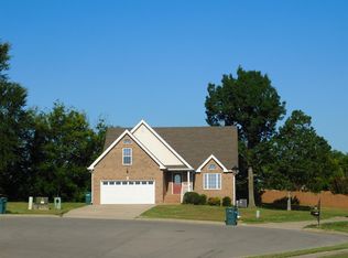 525 Twyla Ct, Lebanon, TN 37087