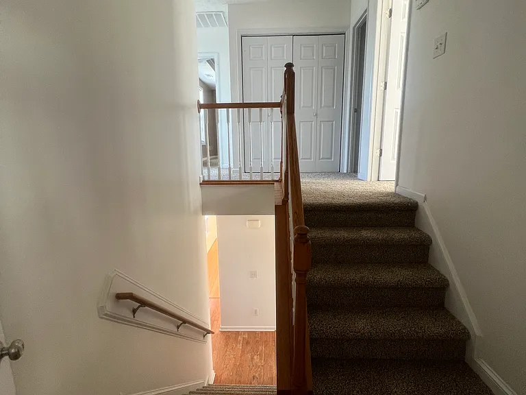 24 Sapphire Dr — Photo 13