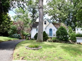 506 Smith Pl #2, Ridgewood, NJ 07450