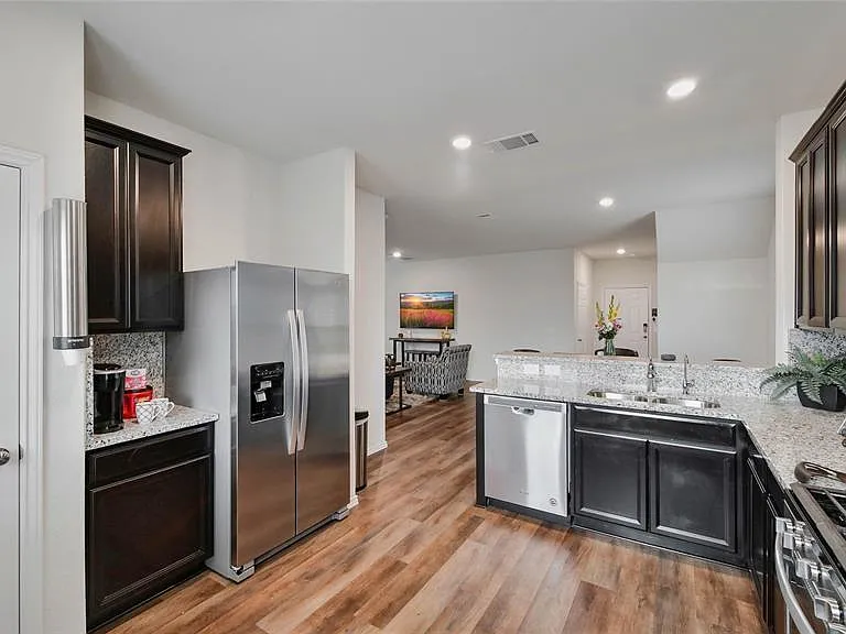 5919 Waggoner Ranch Trl — Photo 4