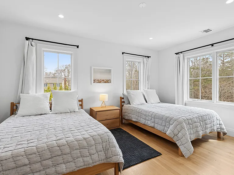 8 Sweetgrass Rd — Photo 12
