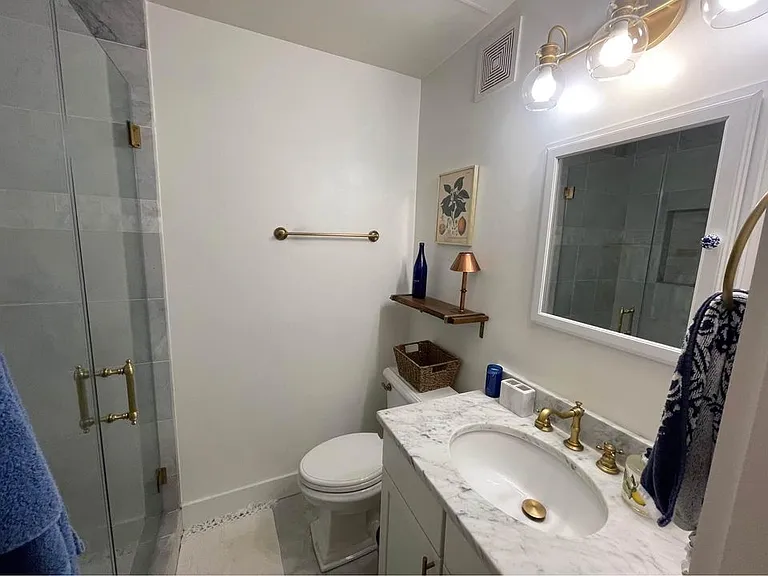 1447 Girard St NW #3 — Photo 11