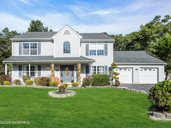 66 Bryce Canyon Road, Howell, NJ 07728
