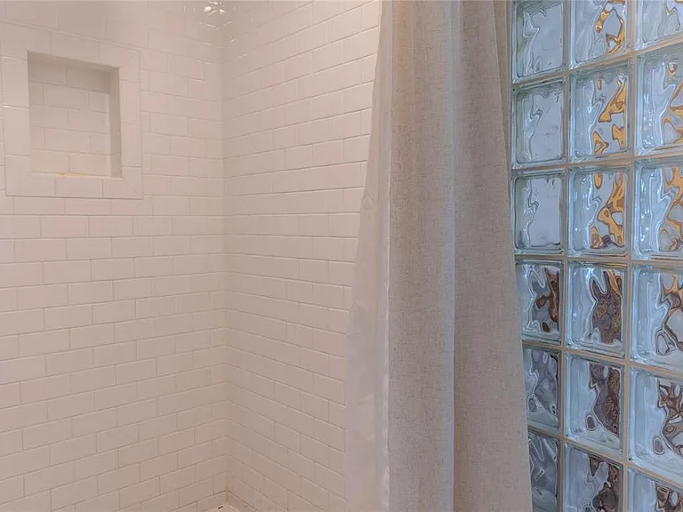 416 Sunset Dr — Photo 55