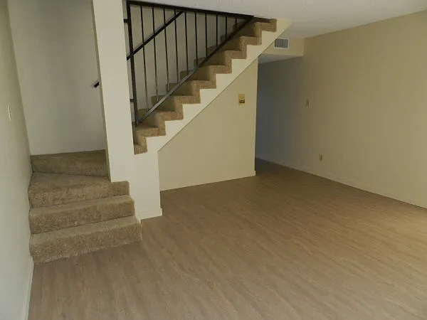 1158 Rosedale Ave #4 — Photo 15
