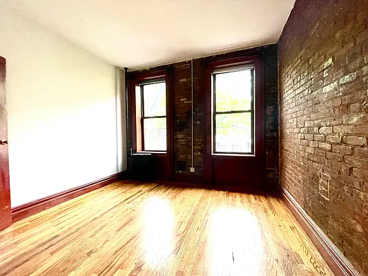 Rented by Bond New York | media 6