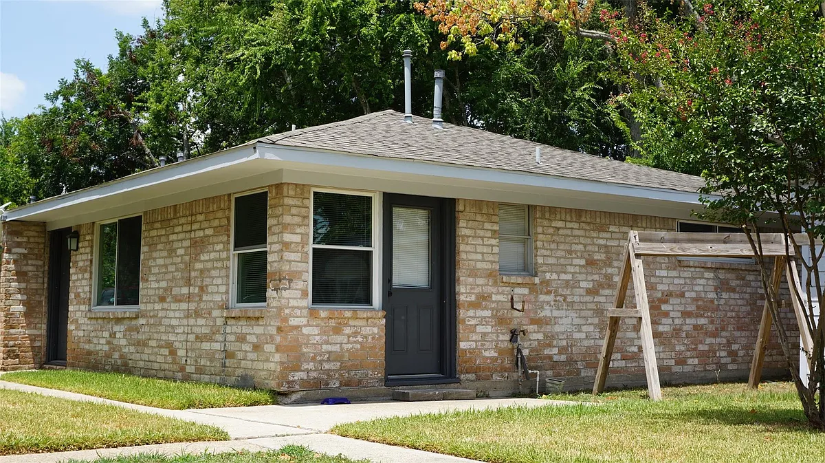 Building Photo - 604 Wilson Rd #5