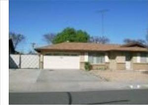 1st image of 2912 Carl Dr