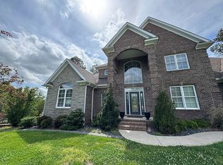 191 Oakmont Blvd, Leitchfield, KY 42754