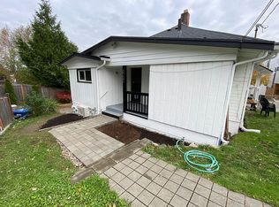 3232 22nd Ave W #A & B, Seattle, WA 98199