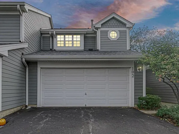 102 Sarahs Grove Ln, Schaumburg, IL 60193