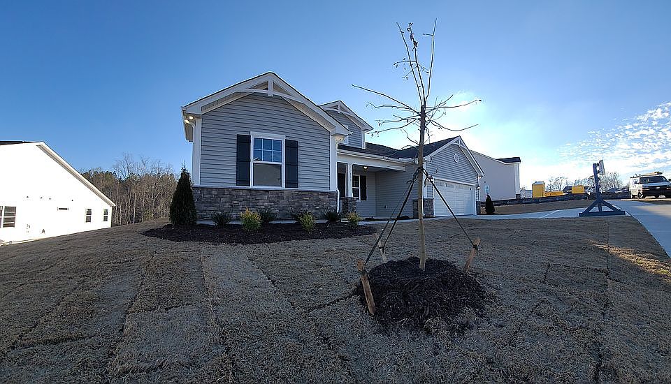2nd image of 153 Providence Creek Dr