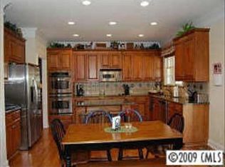 9632 Donna Ve Ln, Charlotte, NC 28277