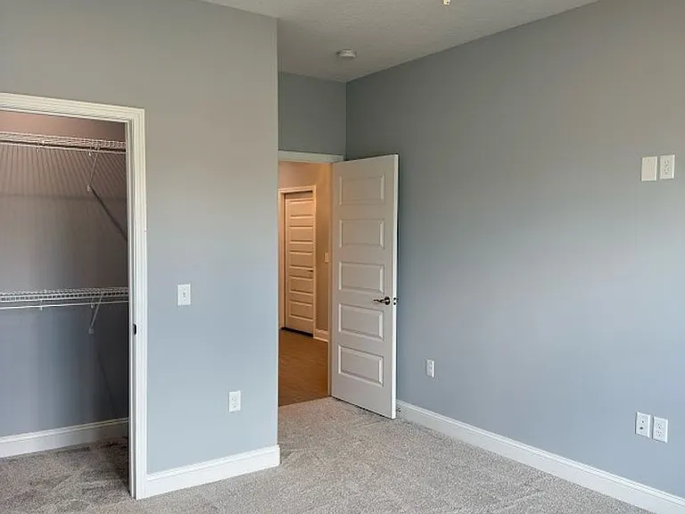 142 Ryan Nicholas Dr — Photo 4