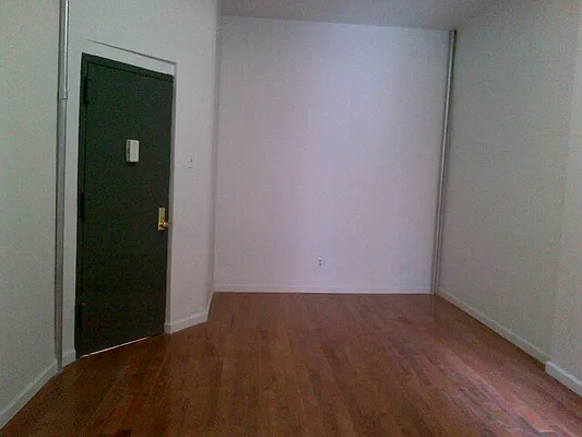 Rented by Gotham City Group LLC | media 30