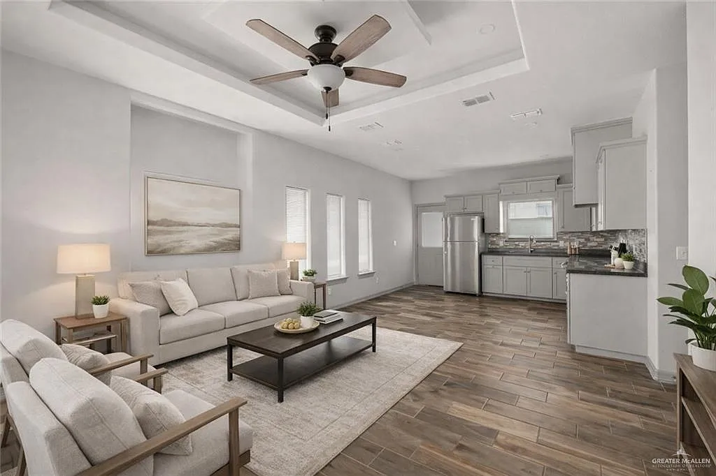 2 bed, 2.0 bath, 987 sqft, $1,100 — Photo 3
