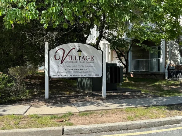 85 Liddle Ave, Edison, NJ 08837