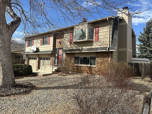 2nd image of 1621 Hoffman Dr