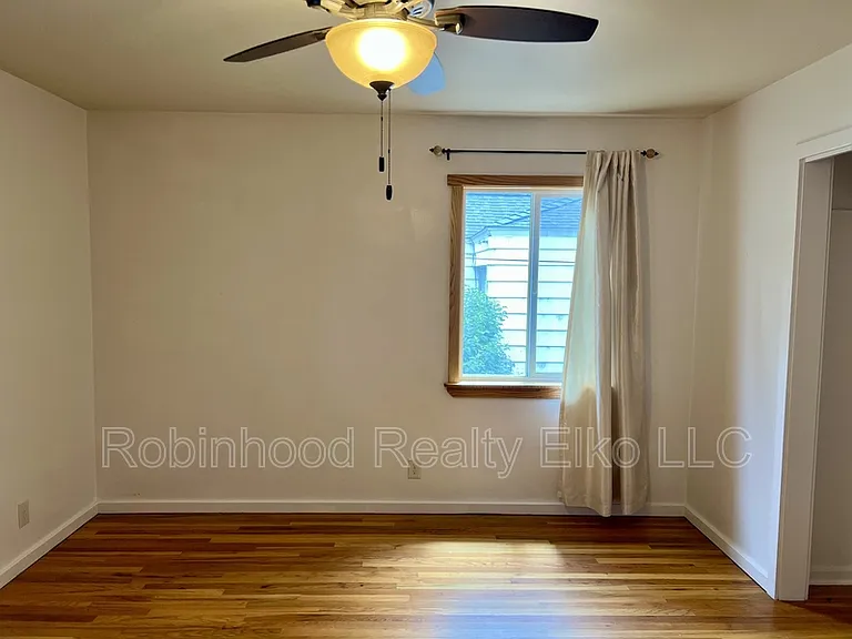 165 W Oak St #1 — Photo 27