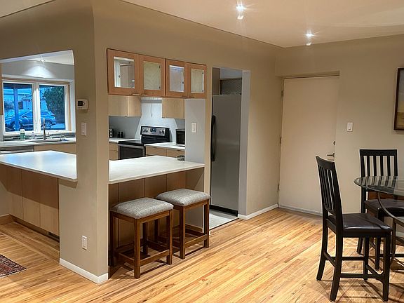 4th image of 4513 Trumbull Ave SE